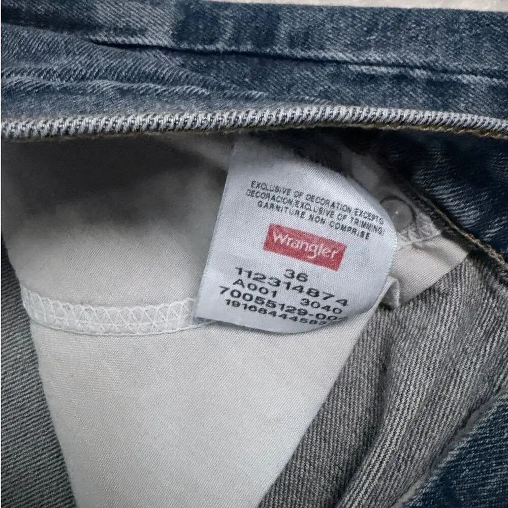 2000s Vintage Wrangler Jorts -36W